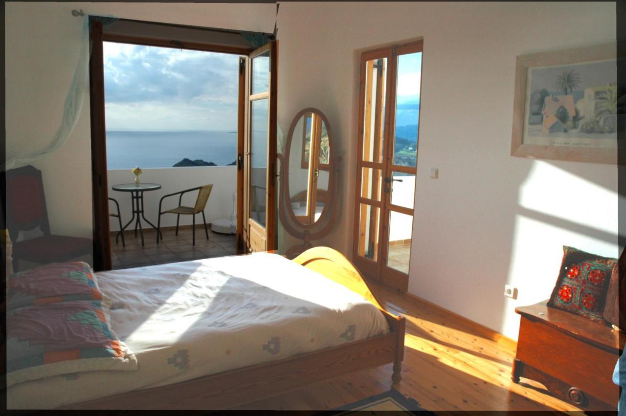 Venus Hill Studio With Private Pool By The Sea Hotel Damnoni Ngoại thất bức ảnh